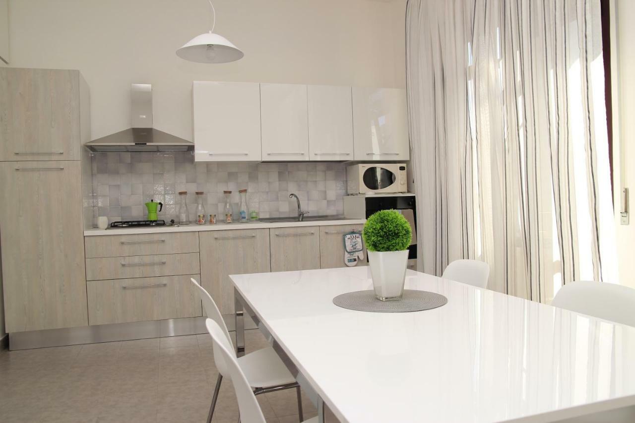 Mythos Affittacamere Syracuse Bagian luar foto