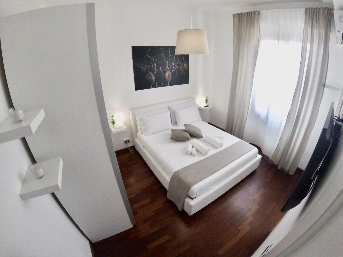 Mythos Affittacamere Syracuse Bagian luar foto