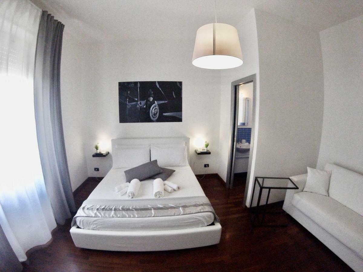 Mythos Affittacamere Syracuse Bagian luar foto