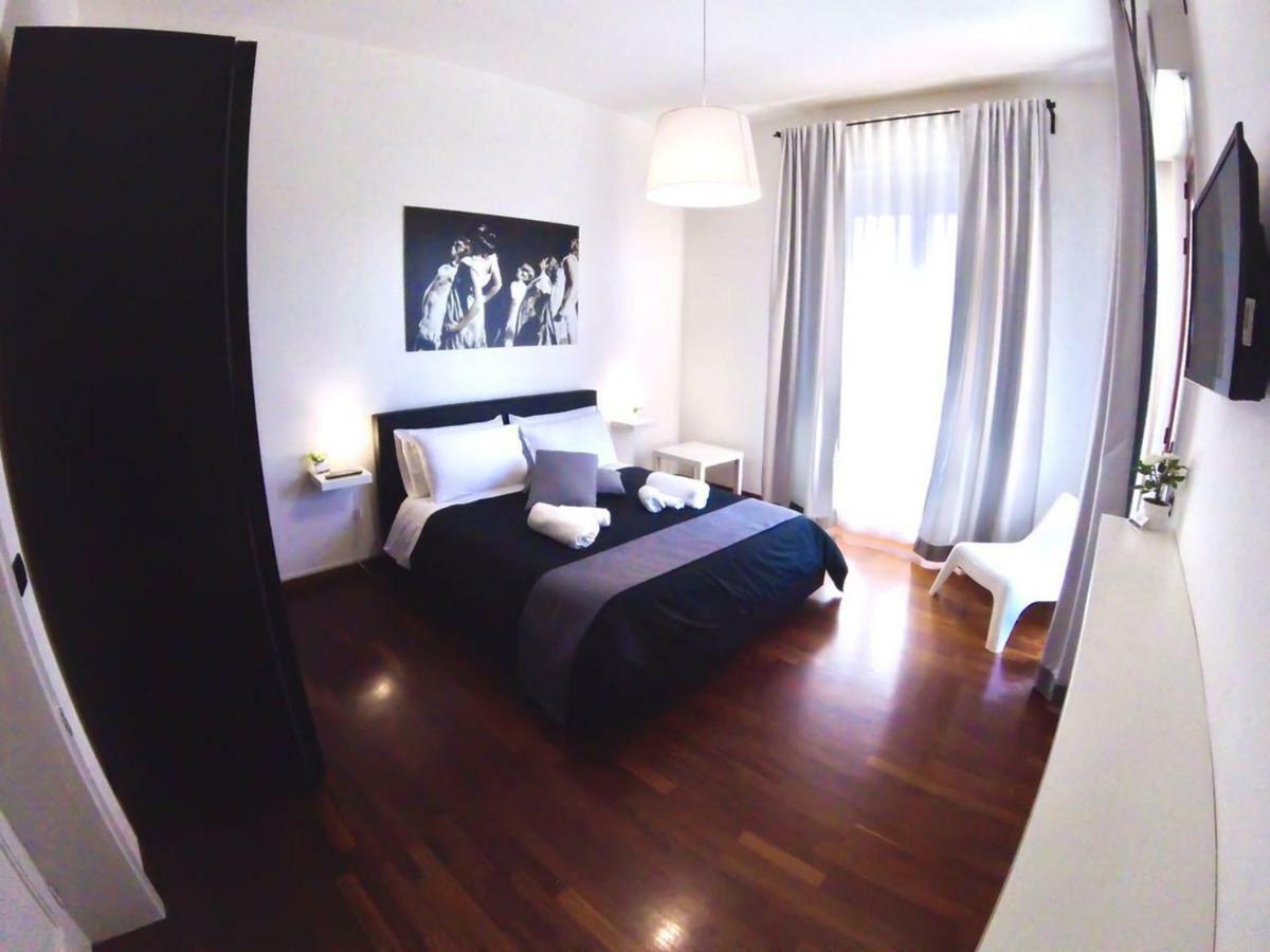 Mythos Affittacamere Syracuse Bagian luar foto